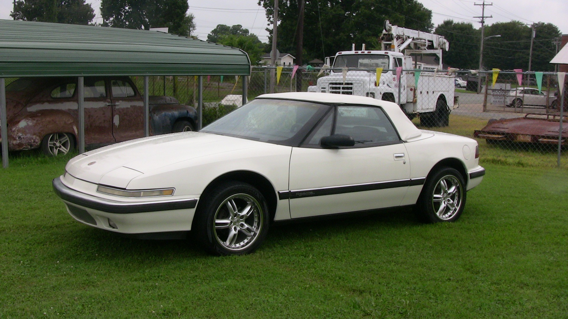 Used 1990 Buick Reatta For Sale ($4,700) | Classic Lady Motors Stock #B102